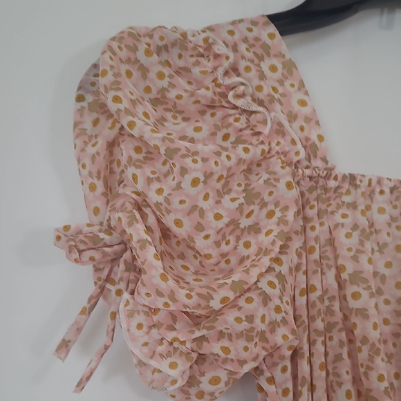 Smocked Square-Neck Pink Floral Midi Dress - Picture 14 of 16